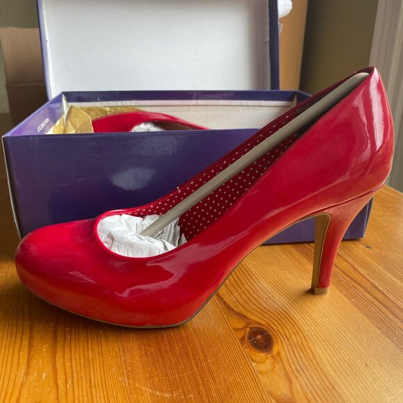 Madden Girl Red Platform Stiletto Pump Heels size 8.5 w/ box - Picture 2 of 5